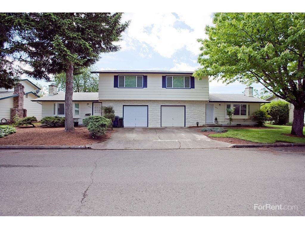Umbrella Duplexes - Photo 3 of 19