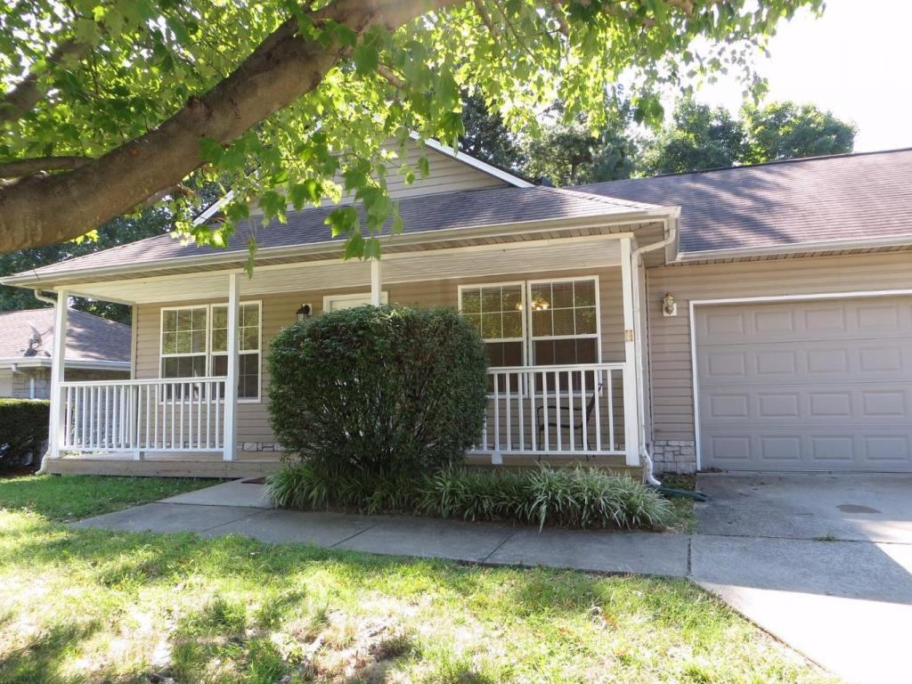 1770 Bryan Station Rd - Photo 3 of 16