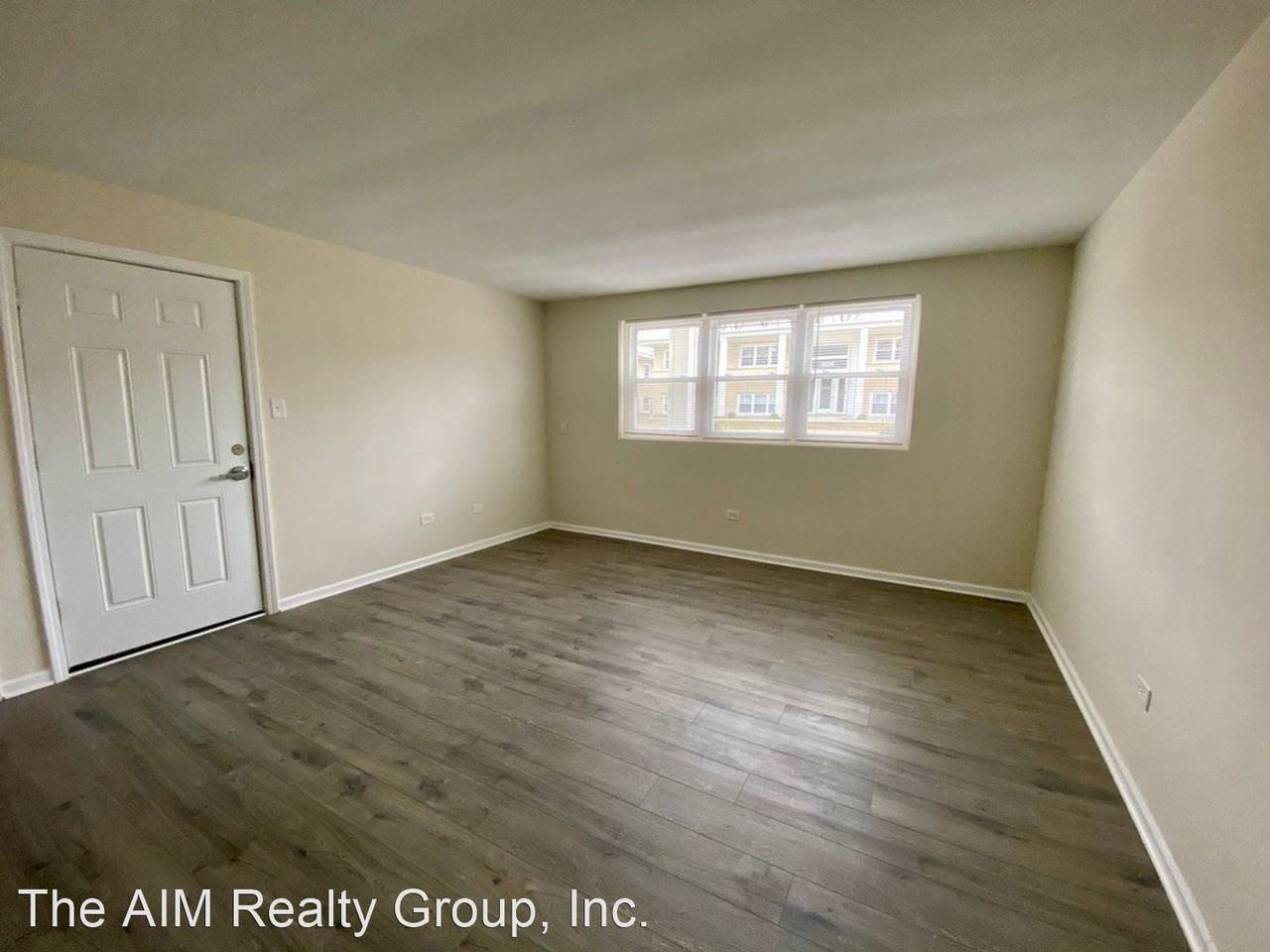 1024 E Division Street - Photo 3 of 6