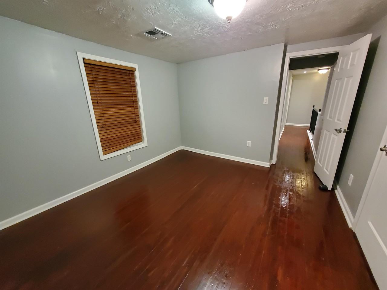 1000 Live Oak St #1 - Photo 7 of 18