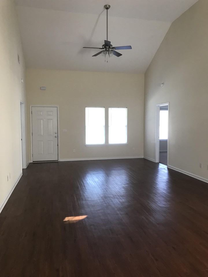 2806 Davis Rd #1 - Photo 2 of 10