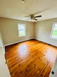 645 Park St #1 - Photo 4 of 9