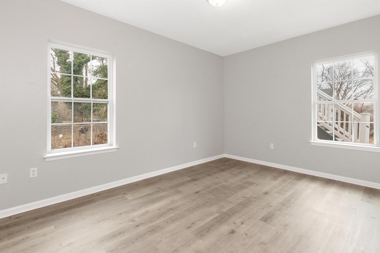 115 New Rose St #1 - Photo 3 of 19