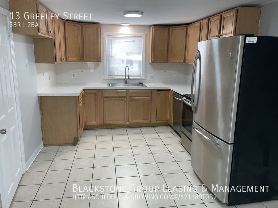 13 Greeley St - Photo 3 of 17