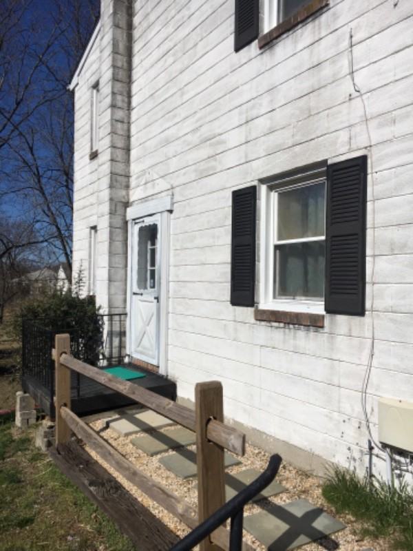 8373 Grove Angle Rd - Photo 3 of 14