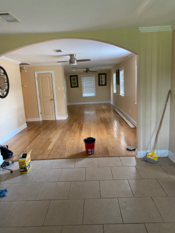 5043 Stephen Girard Ave - Photo 3 of 5