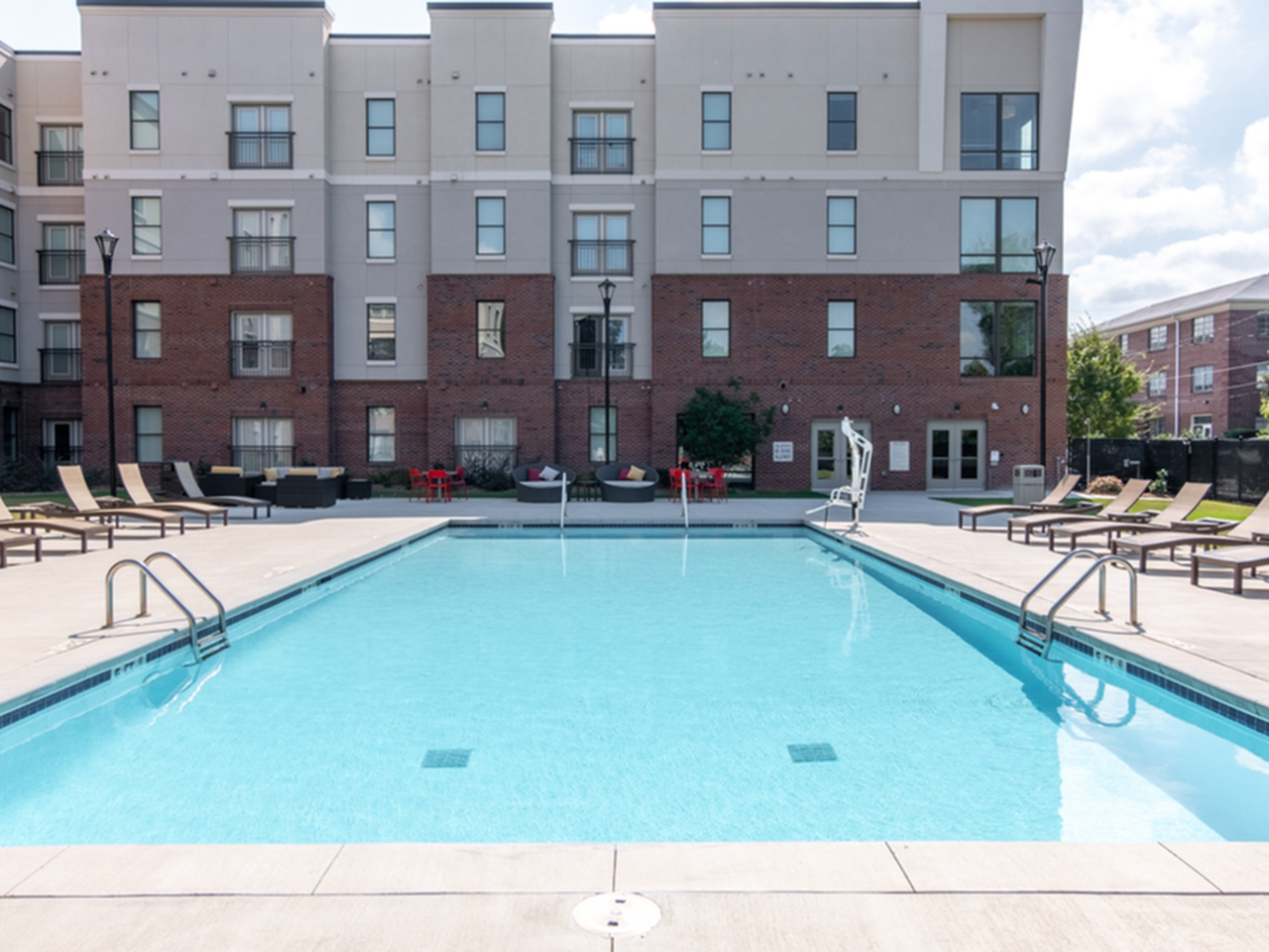 The Pad on Harvard - Photo 3 of 24