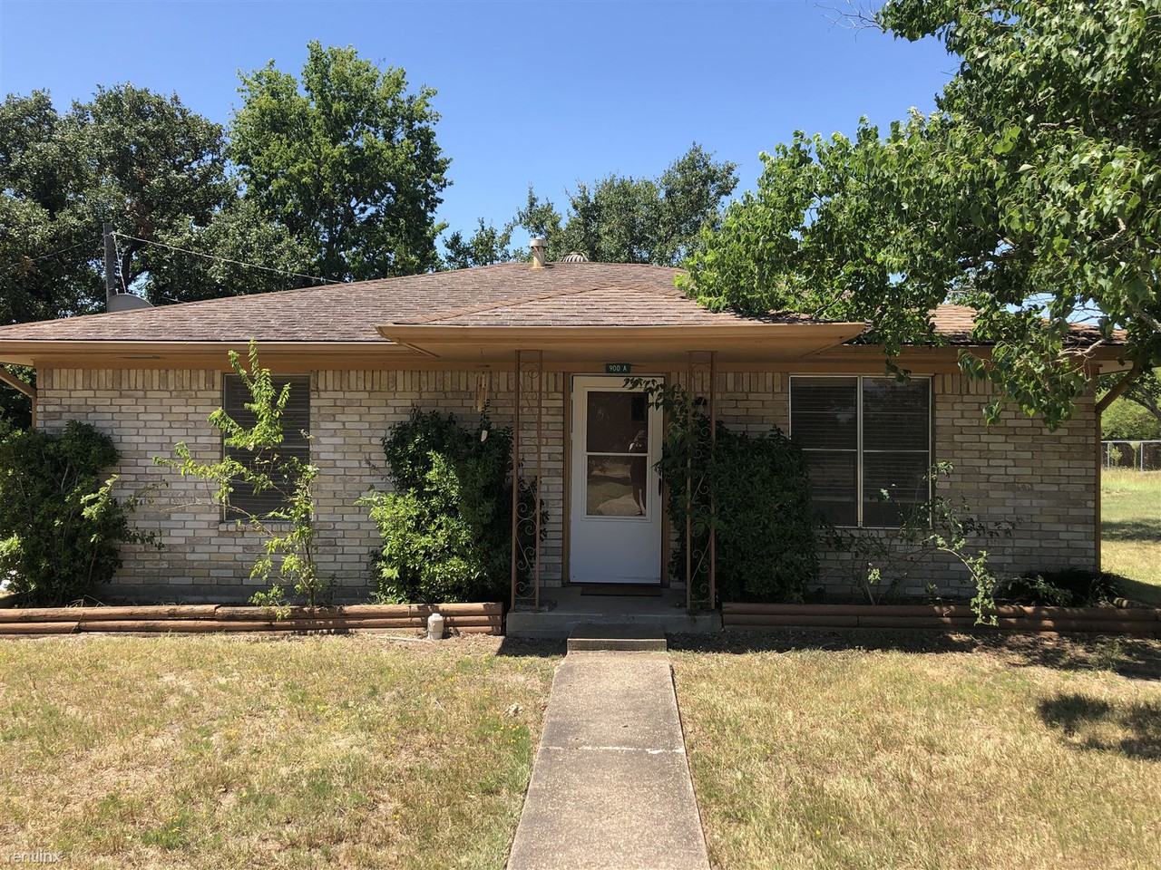 900A Ashburn Ave - Photo 2 of 27