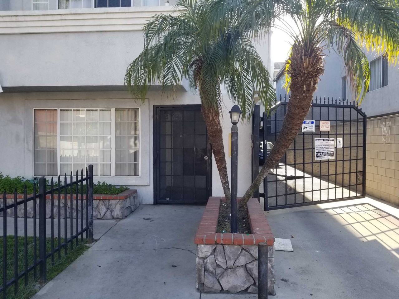 Riverton Ave - Photo 2 of 34
