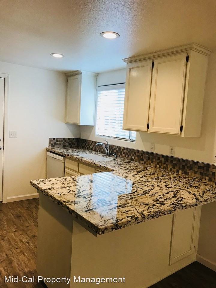 2211, 2213, 2225, 2227 E. Country Ave - Photo 2 of 11