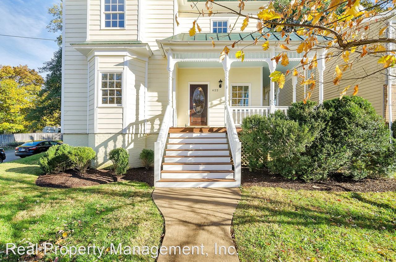 Locust & Poplar - Photo 2 of 16