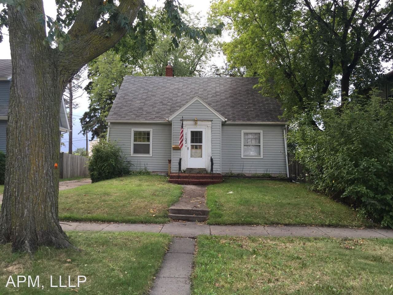 1122 14th St N - Photo 2 of 39