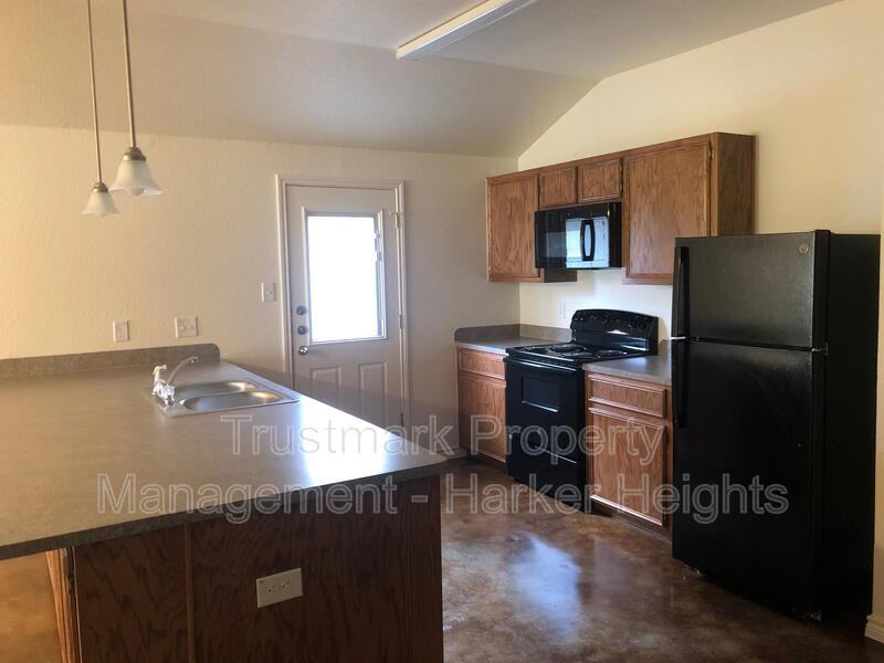 926 Maplewood St #A - Photo 5 of 13