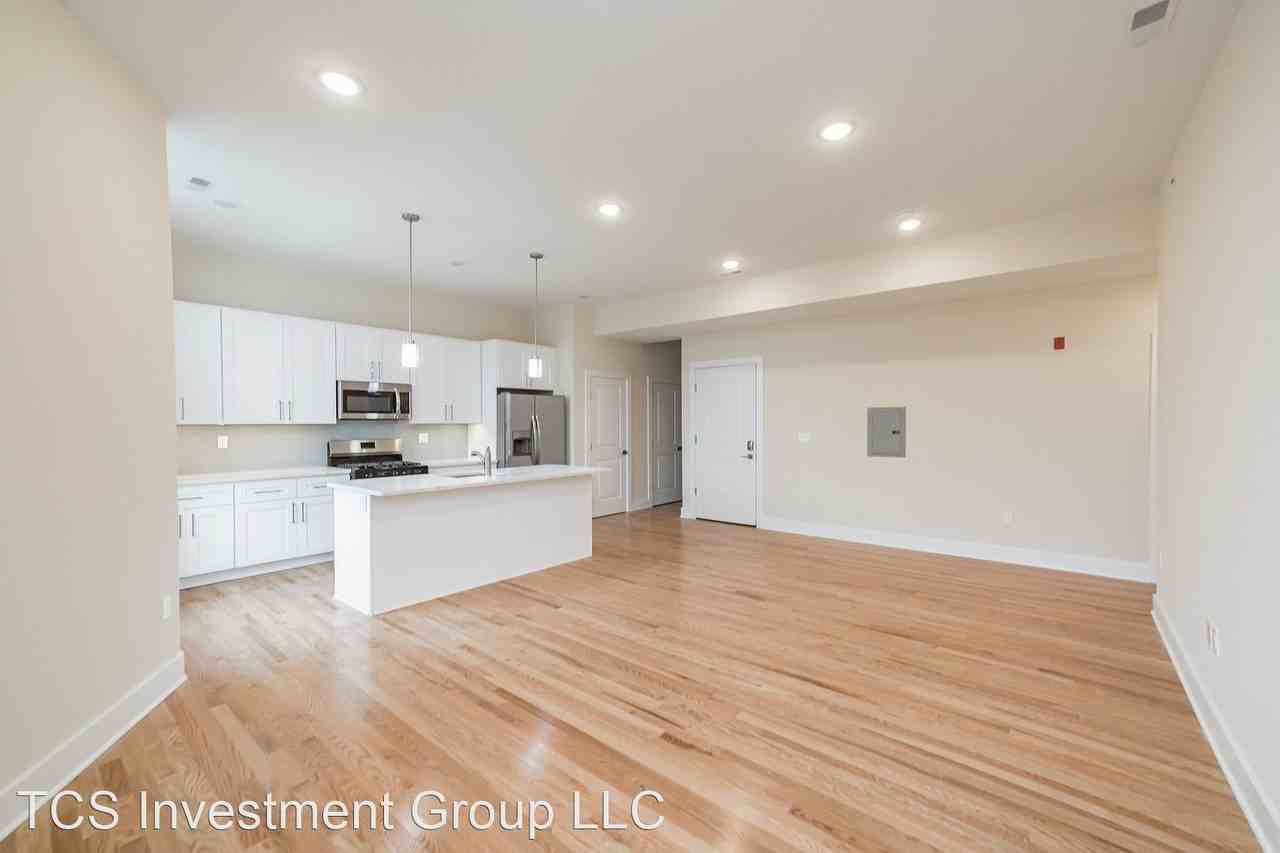 915-917 N 19th St - Photo 2 of 30