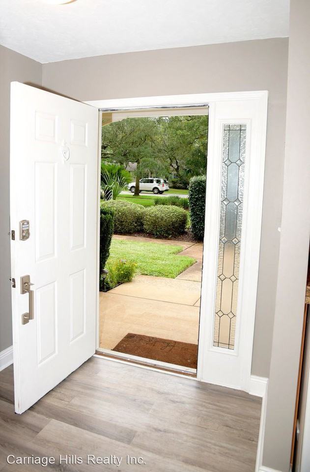 231 Shalimar Dr - Photo 3 of 21