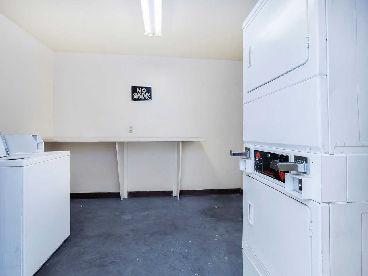 6920 Victoria Ave - Photo 2 of 6