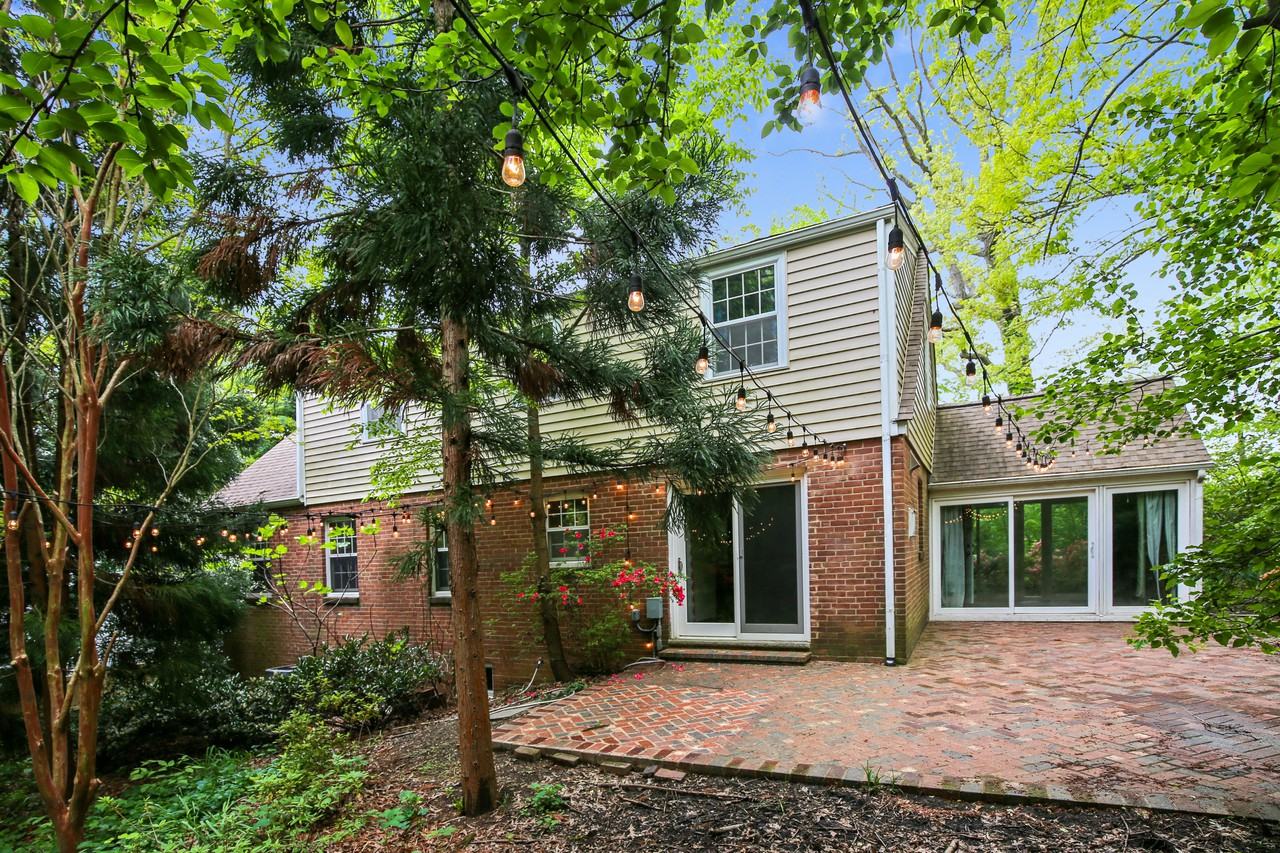 2325 Highland Ave - Photo 2 of 36