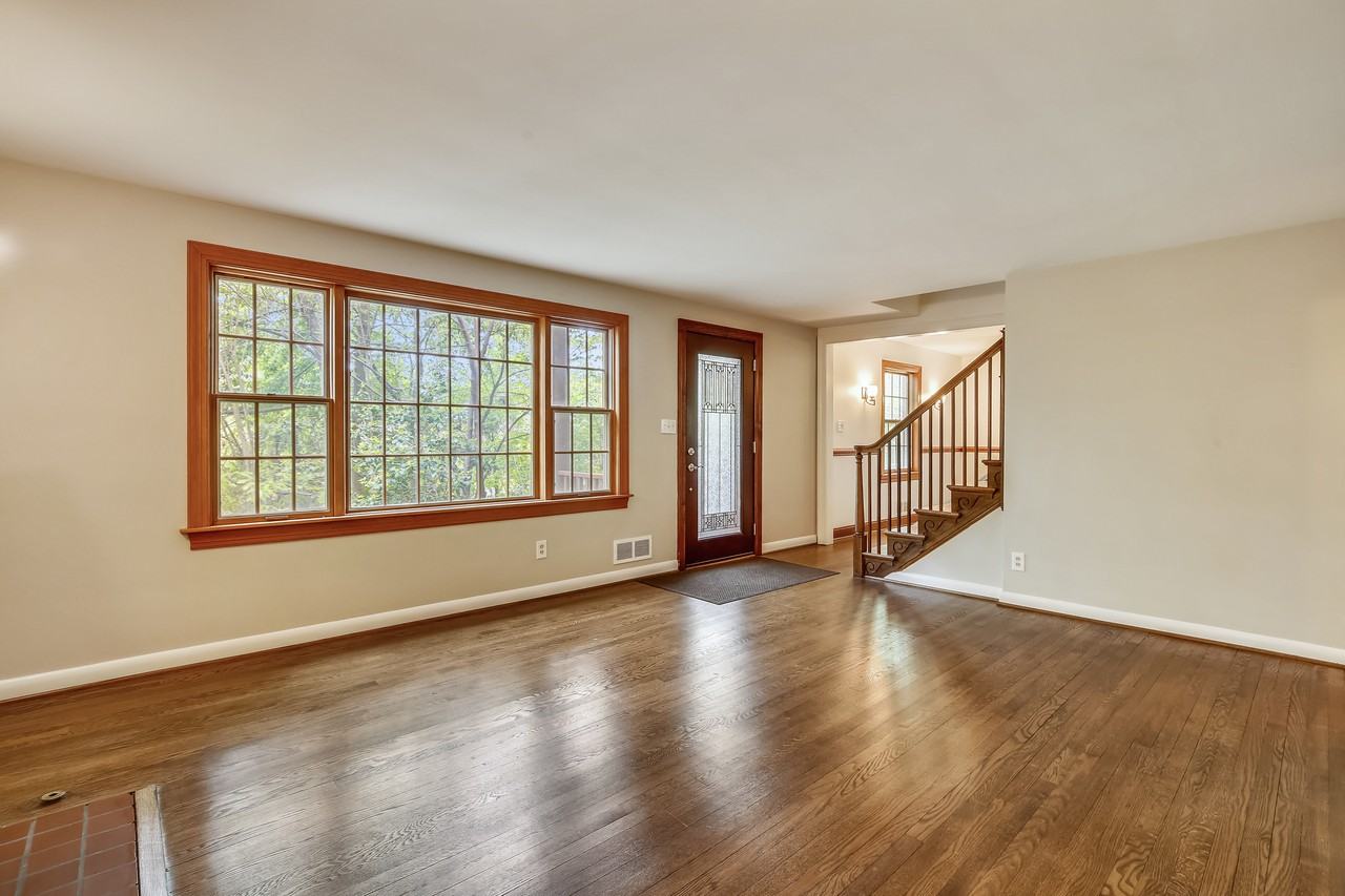 2325 Highland Ave - Photo 3 of 36