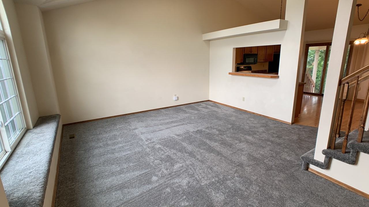 7920 Telegraph Dr - Photo 2 of 15