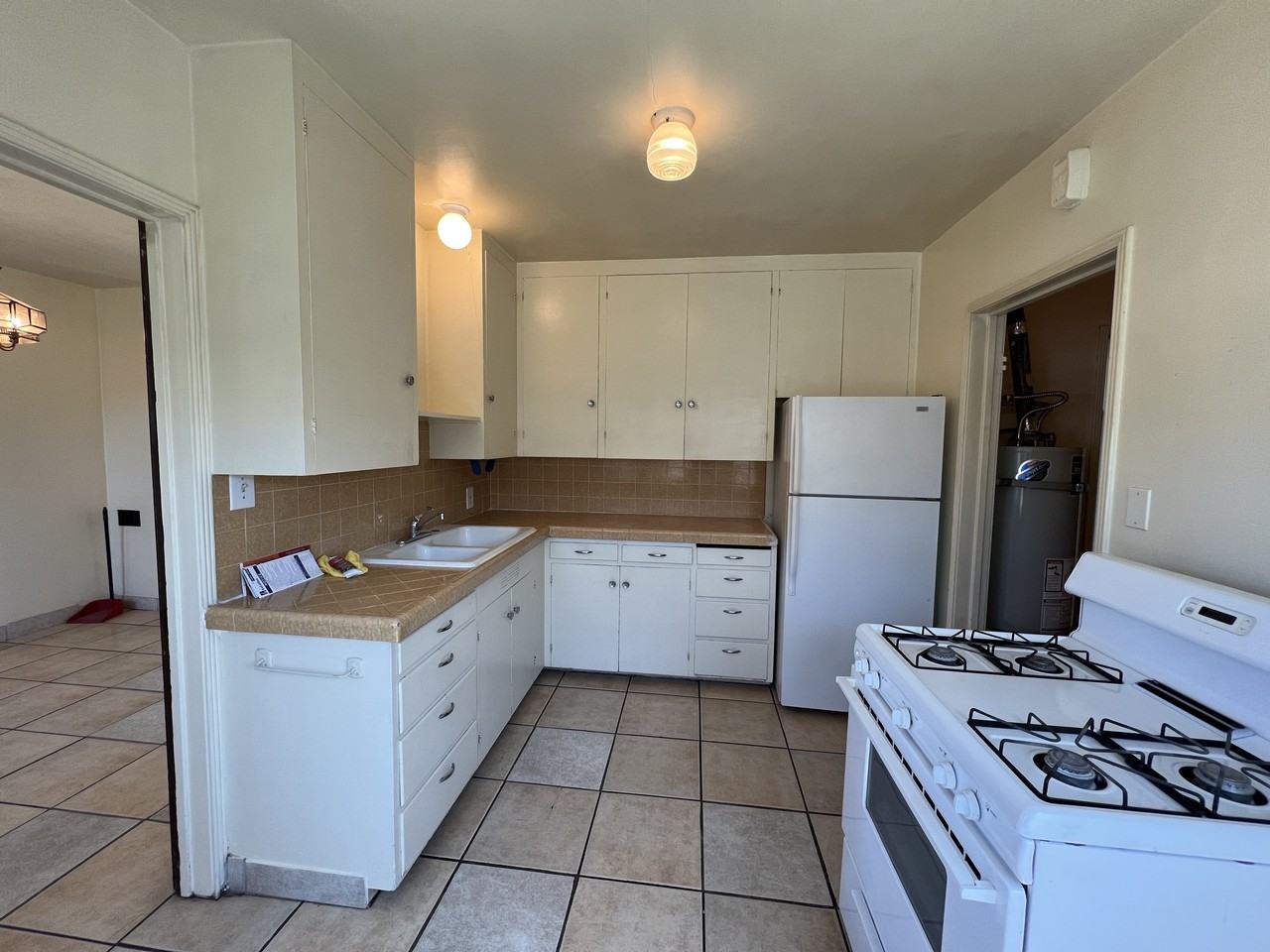 224 N J St - Photo 6 of 14