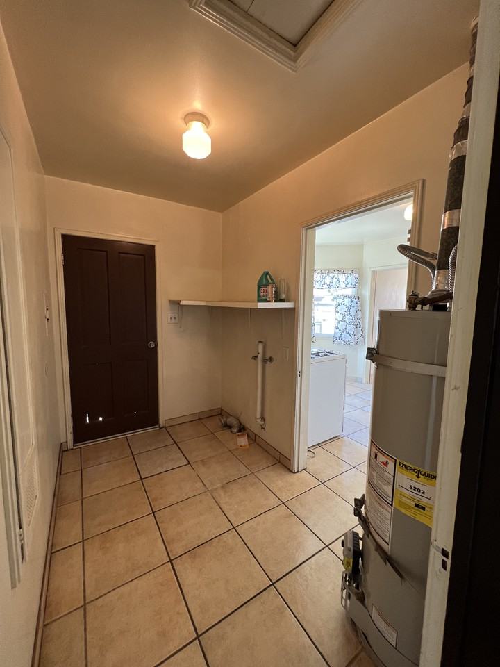 224 N J St - Photo 7 of 14