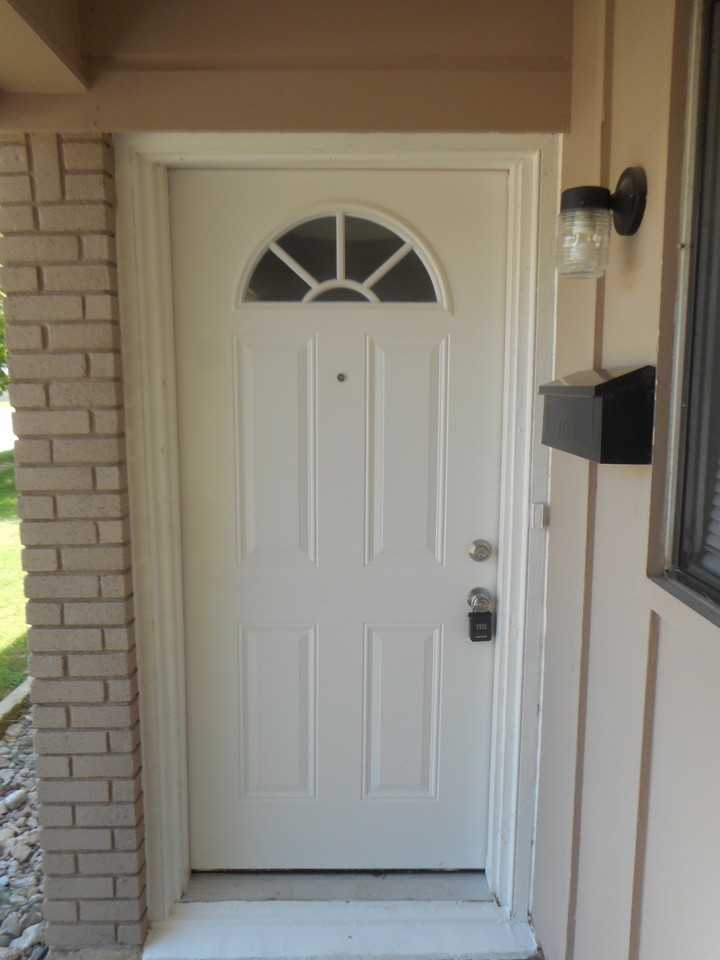 1452 Glasgow Rd - Photo 2 of 14