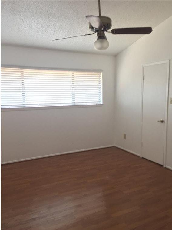 806 W 24th St - Photo 2 of 8