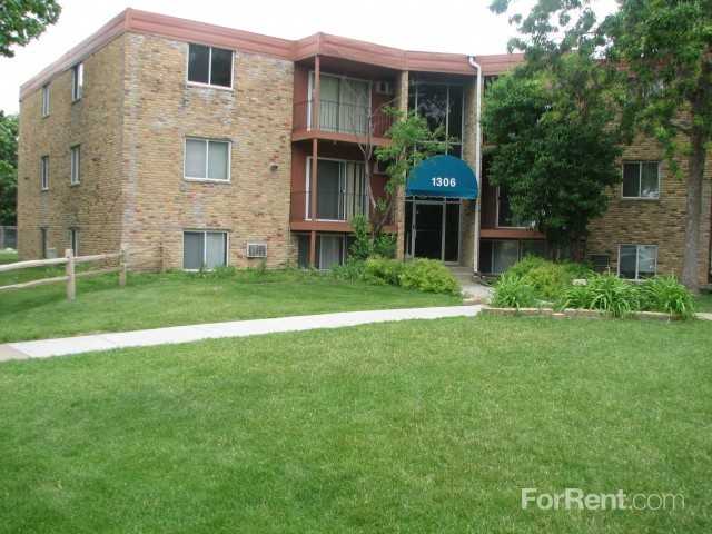 Brookside Manor - Photo 3 of 37