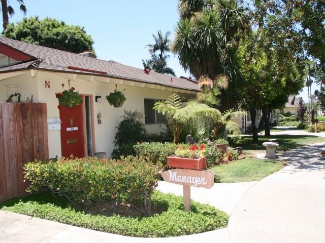 Islander Apartments - Photo 3 of 36