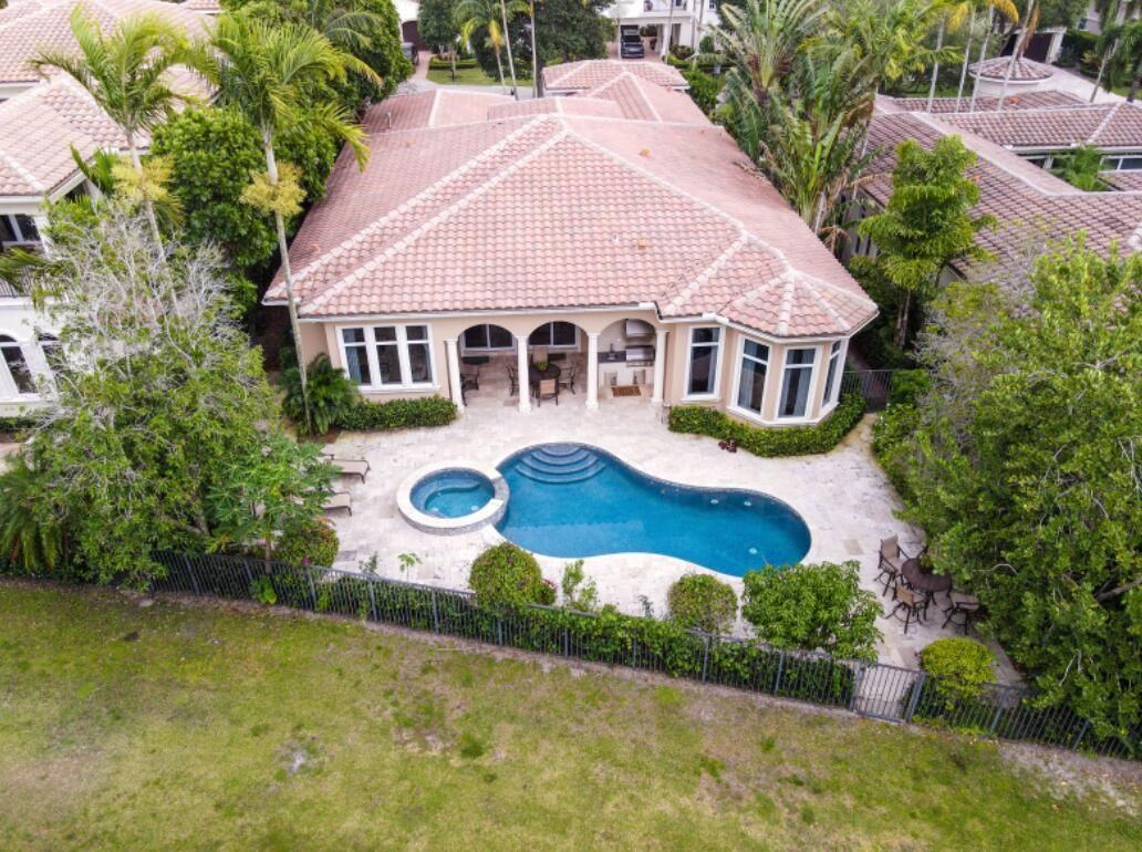 11209 Orange Hibiscus Ln