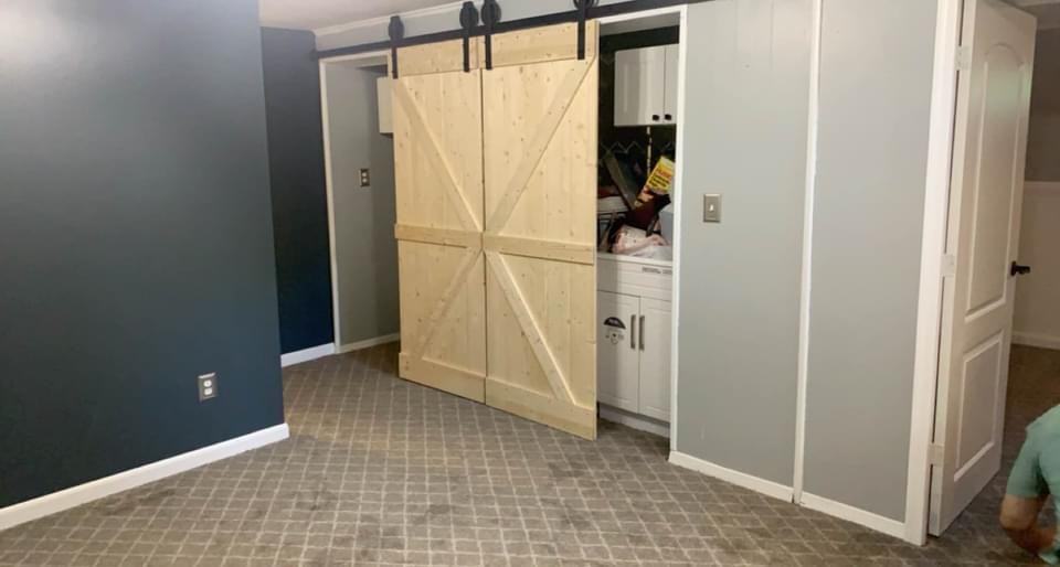 2423 Phillips Dr - Photo 2 of 3