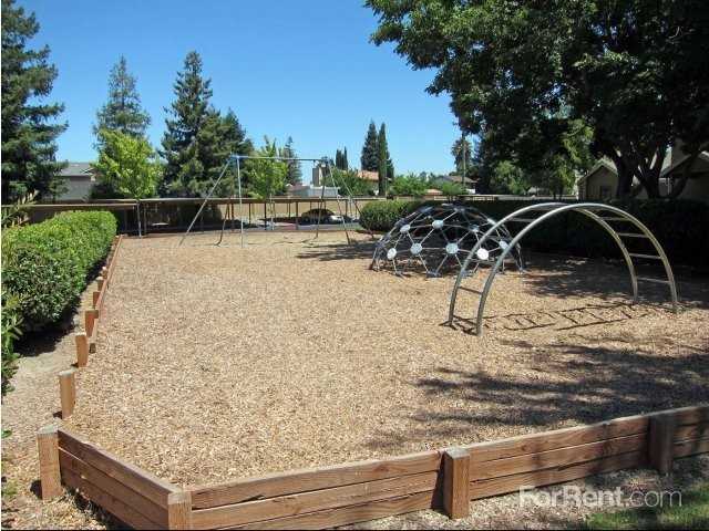 Point Natomas - Photo 3 of 17