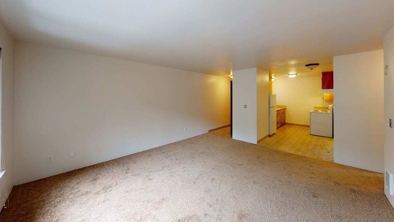 Largo Vista Apartments - Photo 5 of 34