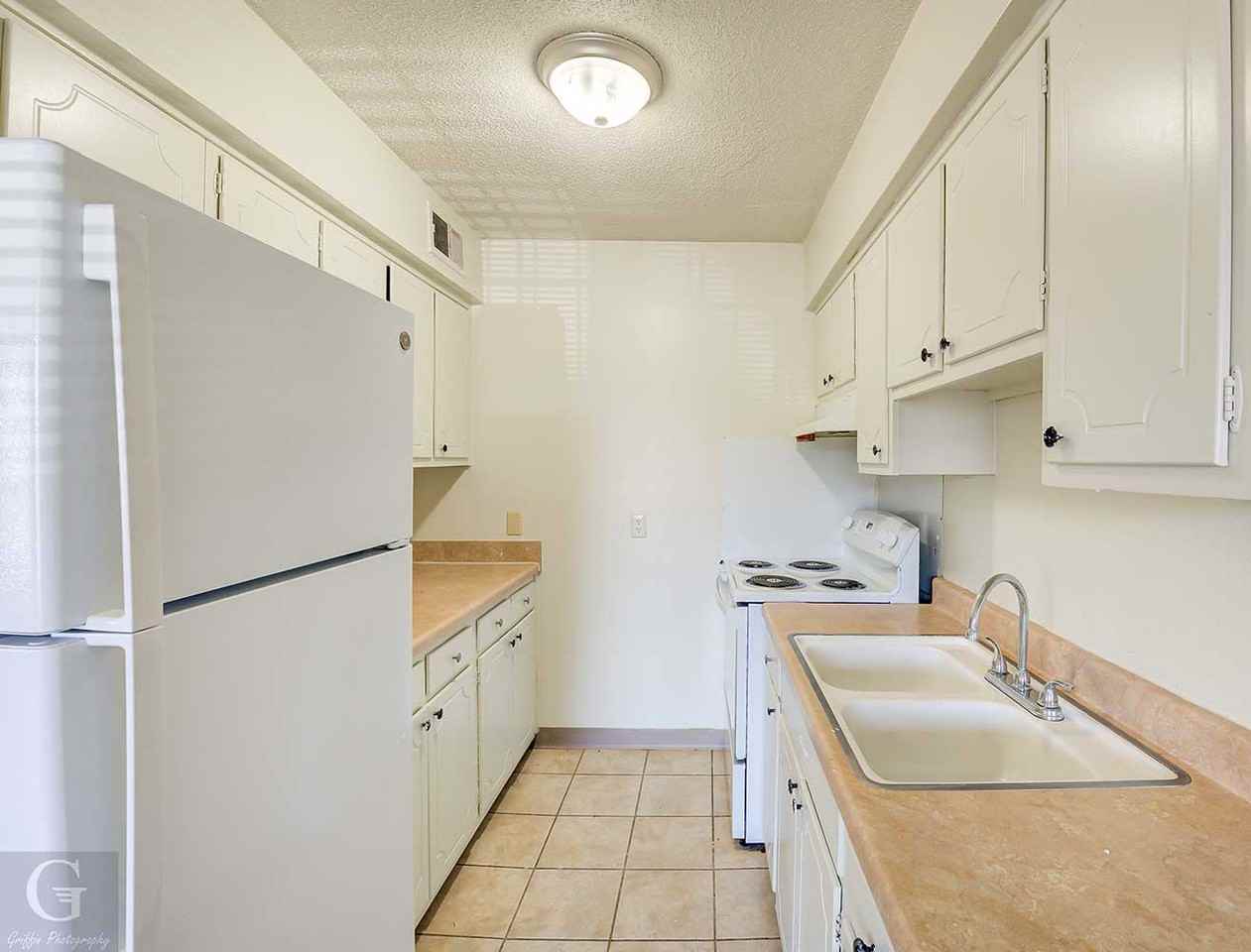 Willow Park Apartment Homes - Photo 6 of 26