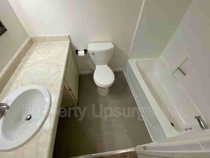 2280 Howard St - Photo 3 of 6