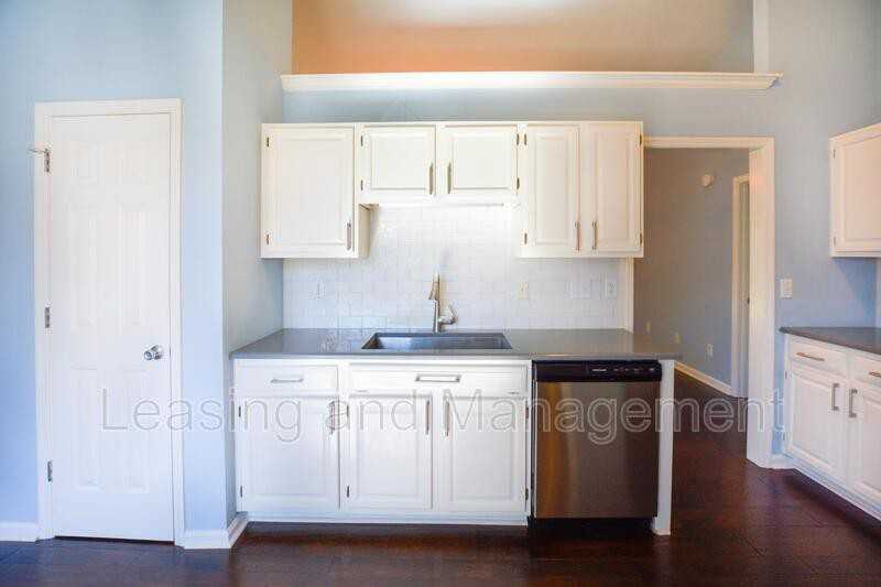 606 Portico Park - Photo 6 of 22