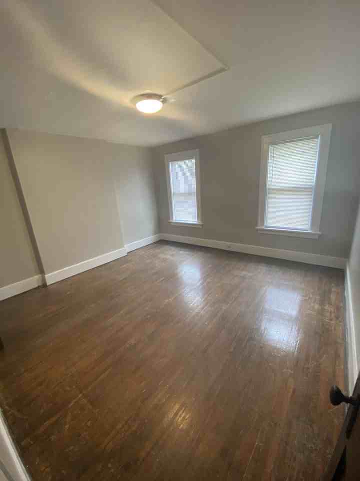 828 Dennison Avenue, Columbus, OH 43201 - Photo 3 of 11