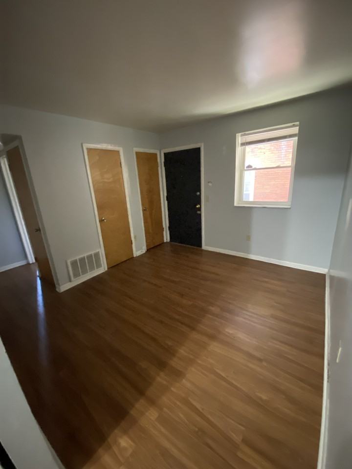 1236 Indianola Avenue, Columbus, OH 43201 - Photo 3 of 5