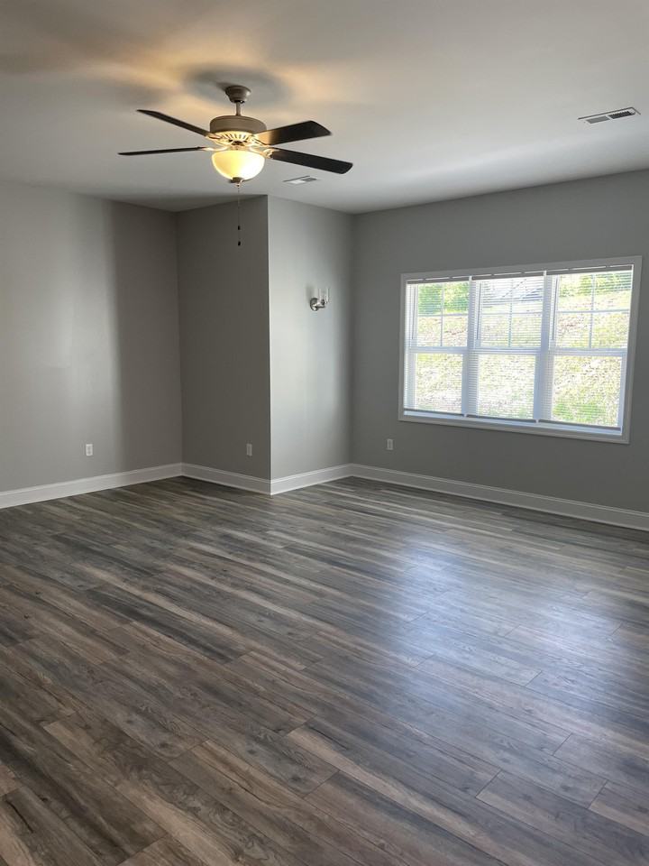 1179 Commonwealth Cir #1 - Photo 4 of 21