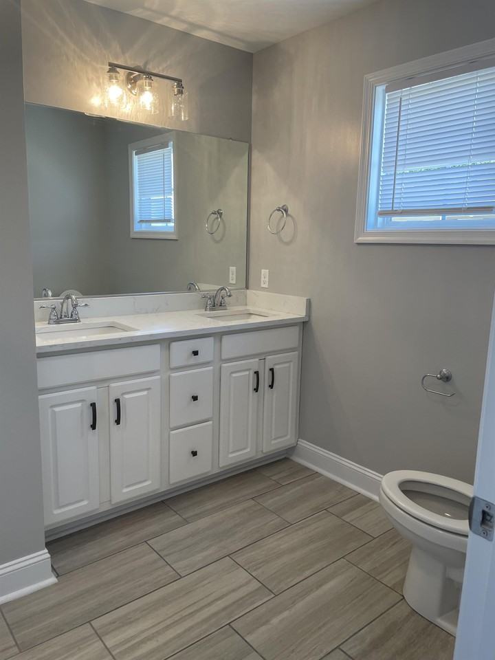 1179 Commonwealth Cir #1 - Photo 6 of 21