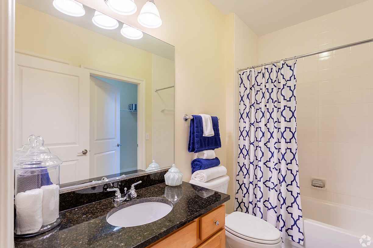 Fenestra at The Square - Photo 4 of 50