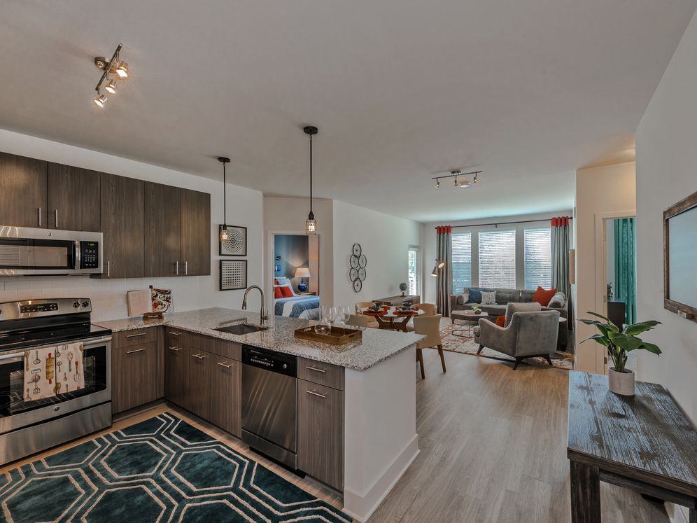 Avalon Arundel Crossing - Photo 7 of 41