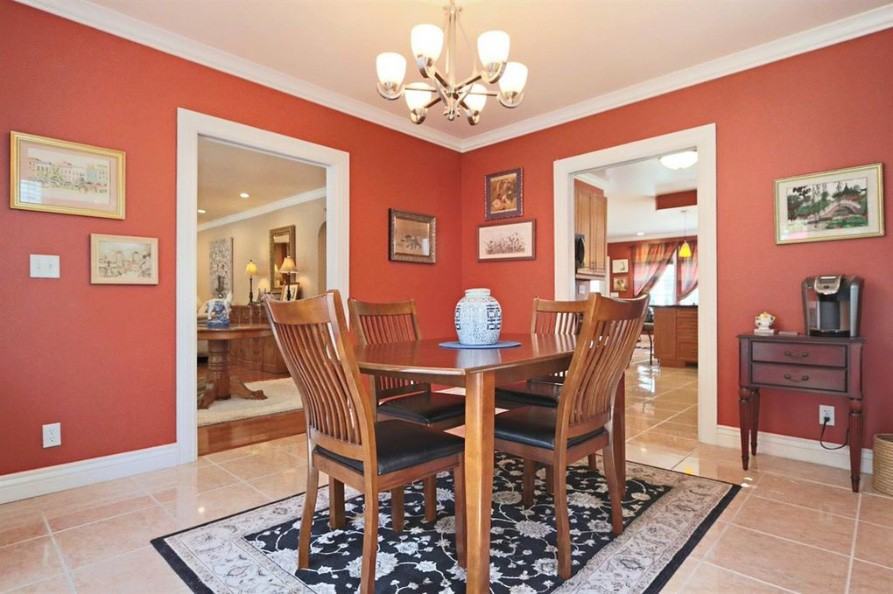 4221 T Street - Photo 3 of 9