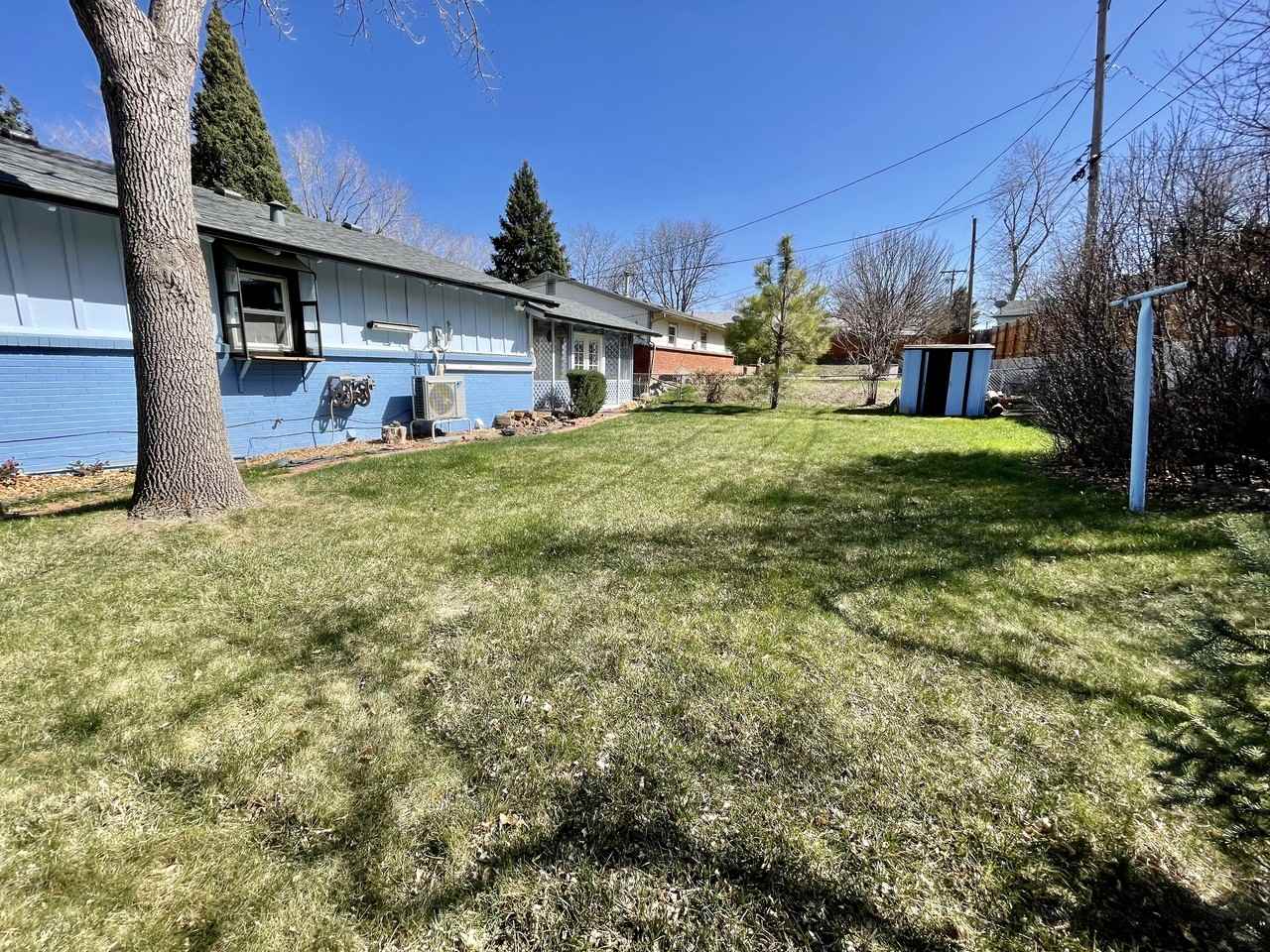 655 Balsam Street - Photo 7 of 12