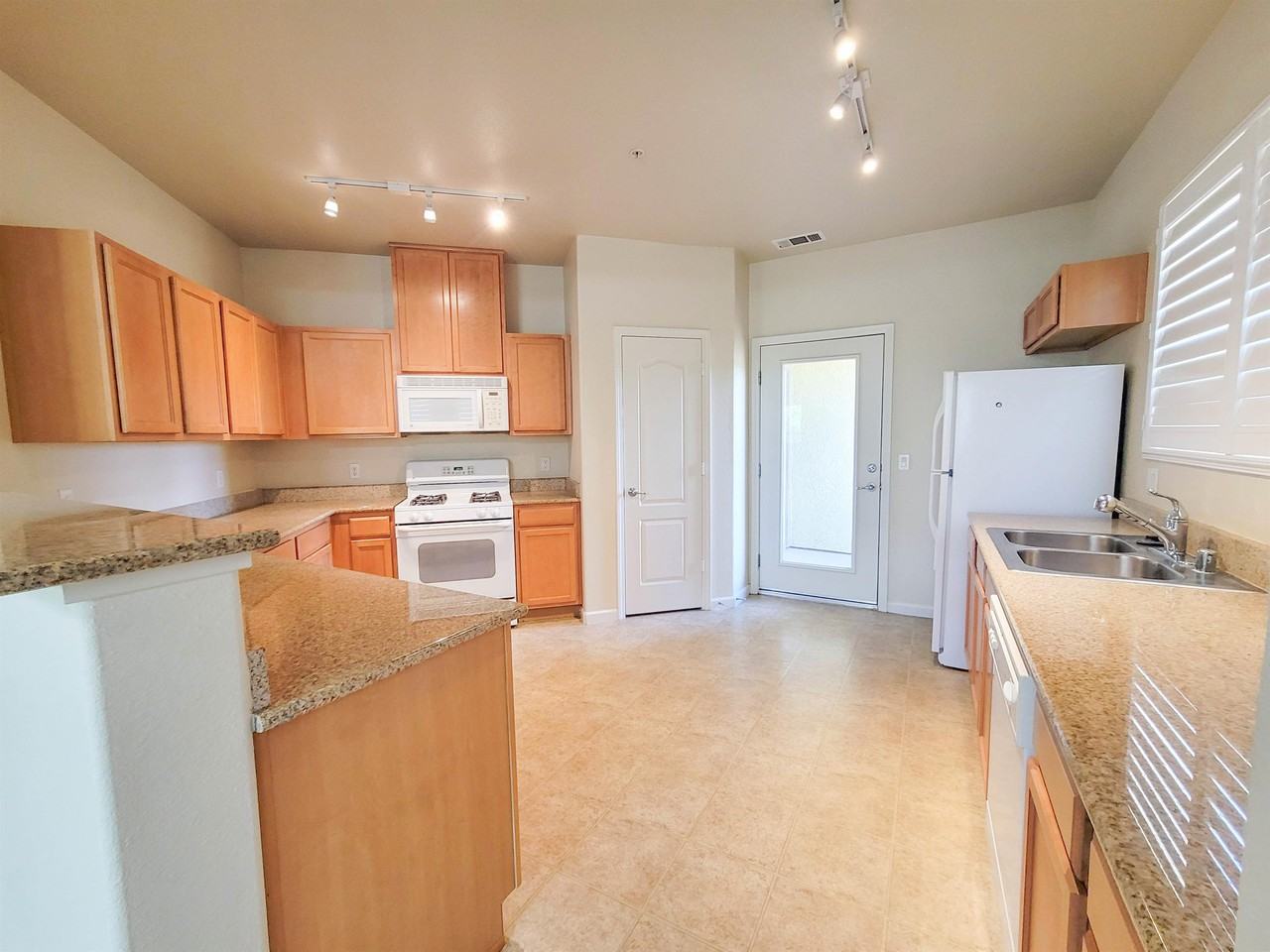 5506 Tares Cir #1 - Photo 4 of 12