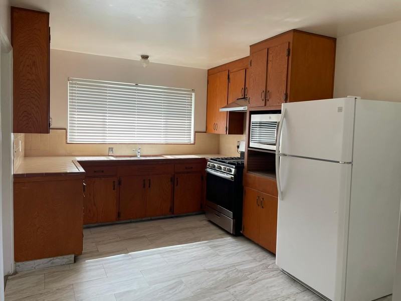 2751 Ransford Avenue - Photo 3 of 14