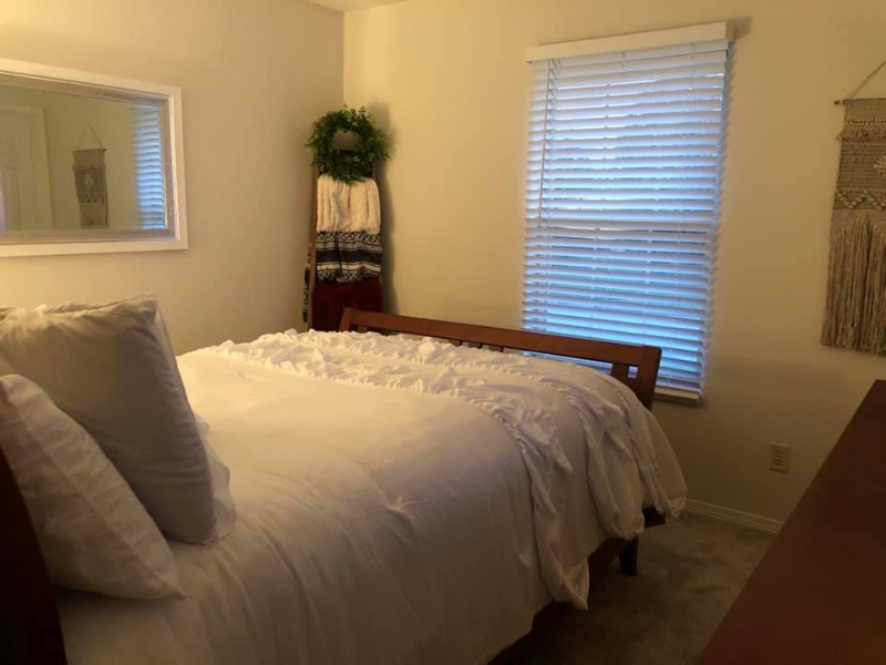 1001 N 24th St #1001 - Photo 3 of 13