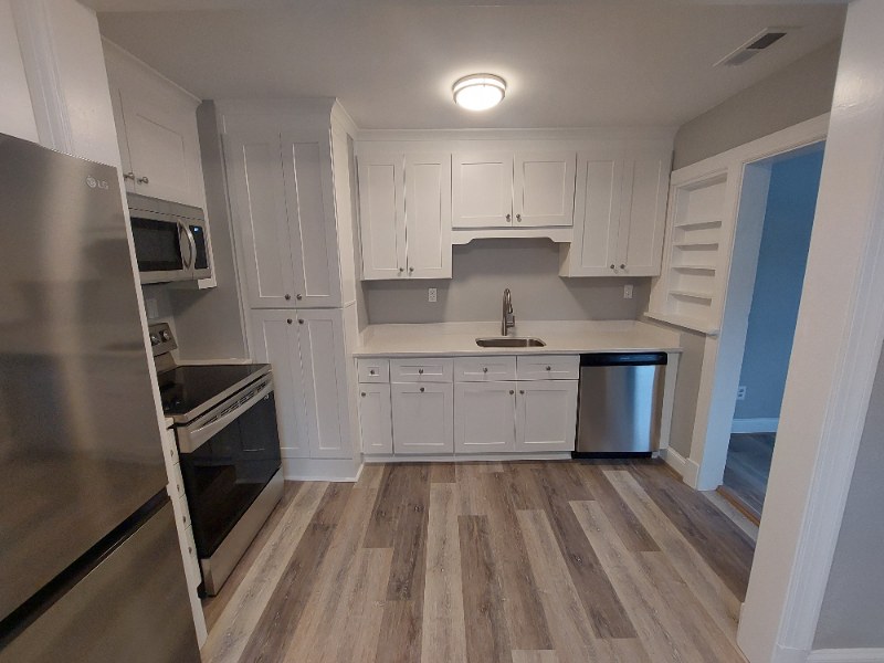 1113 Shuford Ave - Photo 2 of 24