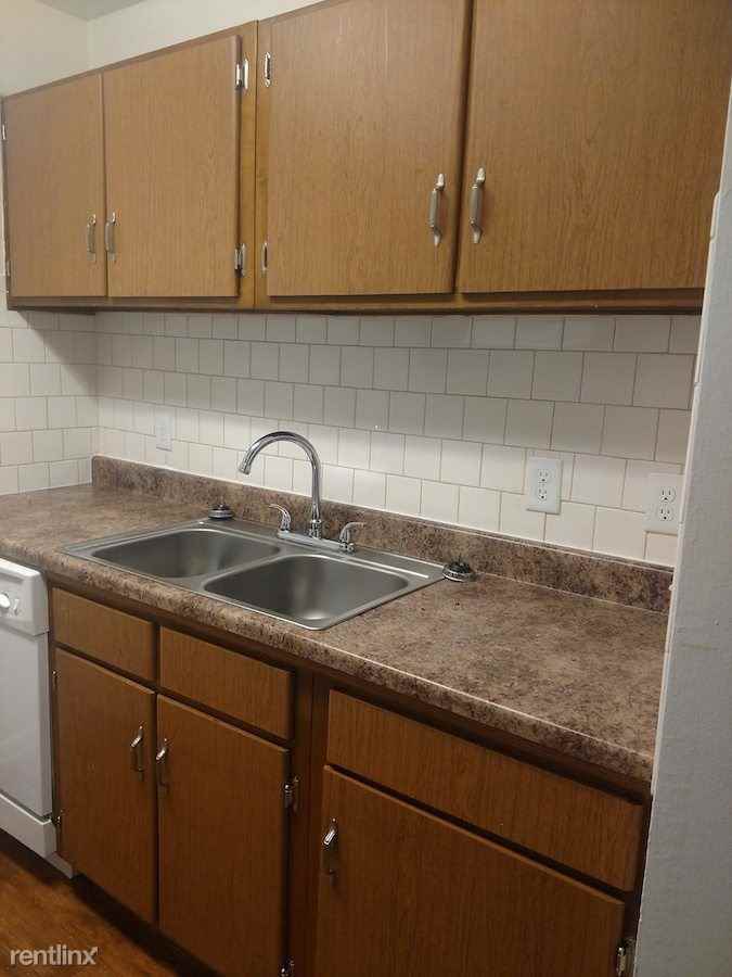 Hoopes Place Apartments - Photo 2 of 8