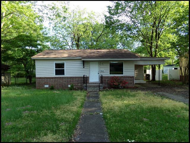 709 Hill St - Photo 3 of 10